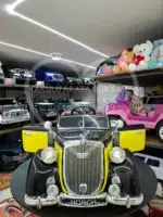 Classic Audi Horch 24V Ebeveyn Koltuklu Akülü Araba - Metalik Siyah Premium Seri