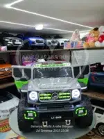 Mercedes Stil XXXL Battal Boy 4x4 Akülü Jip - 12V 12Ah Devasa Güç & Işıklı Şov - Görsel 21