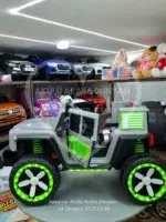 Mercedes Stil XXXL Battal Boy 4x4 Akülü Jip - 12V 12Ah Devasa Güç & Işıklı Şov - Görsel 24