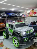 Mercedes Stil XXXL Battal Boy 4x4 Akülü Jip - 12V 12Ah Devasa Güç & Işıklı Şov - Görsel 6