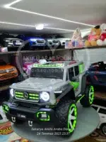 Mercedes Stil XXXL Battal Boy 4x4 Akülü Jip - 12V 12Ah Devasa Güç & Işıklı Şov - Görsel 8