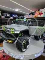 12V Dev Boyut 4x4 Jeep Akülü Araba - Cep Telefonu Kontrollü Gri - Görsel 16