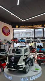 Pilsan Mega Akülü Tır 05-292 (24 Volt 4x2 Kumandalı) Çakar Ledli Çekici Kamyon Beyaz - Görsel 13