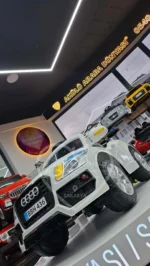 BabyHope 436 E-Drive-5 12 V Uzaktan Kumandalı Spor Akülü Araba - Beyaz - Görsel 4