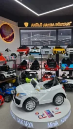 BabyHope 436 E-Drive-5 12 V Uzaktan Kumandalı Spor Akülü Araba - Beyaz - Görsel 23
