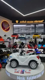 BabyHope 436 E-Drive-5 12 V Uzaktan Kumandalı Spor Akülü Araba - Beyaz - Görsel 29