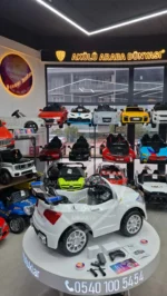 BabyHope 436 E-Drive-5 12 V Uzaktan Kumandalı Spor Akülü Araba - Beyaz - Görsel 39