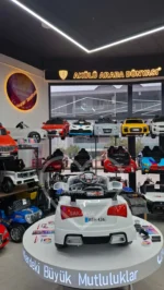 BabyHope 436 E-Drive-5 12 V Uzaktan Kumandalı Spor Akülü Araba - Beyaz - Görsel 33