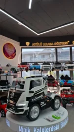 Pilsan Mega Akülü Tır 05-292 (24 Volt 4x2 Kumandalı) Çakar Ledli Çekici Kamyon Beyaz - Görsel 39